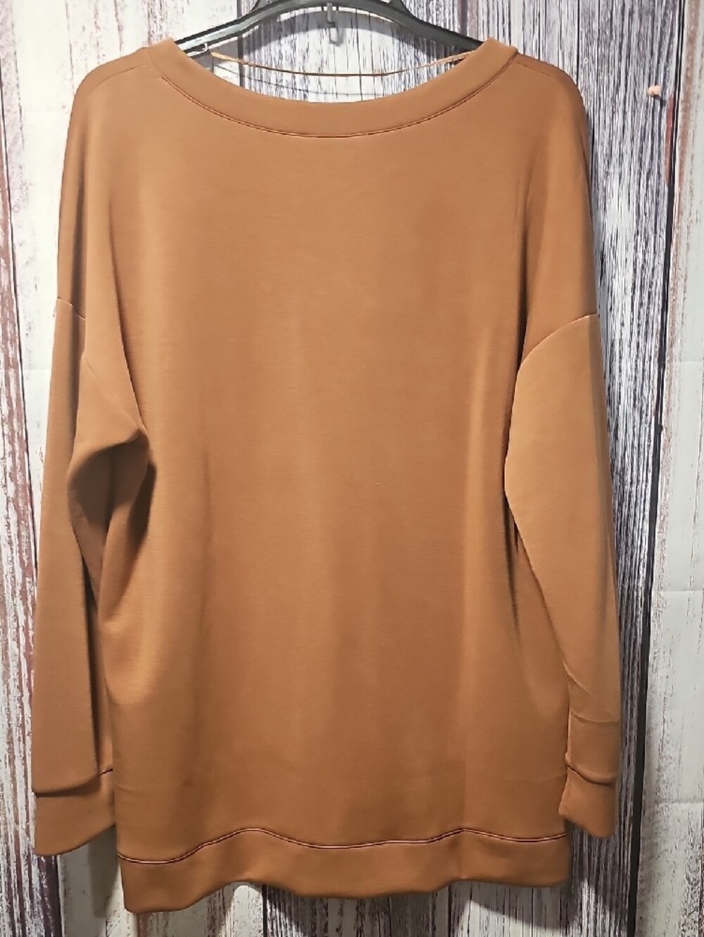 Cable & Gauge V-Neck Pullover Sweatshirt in Rust - Picture 3 of 3